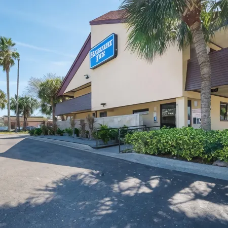 Bay Inn