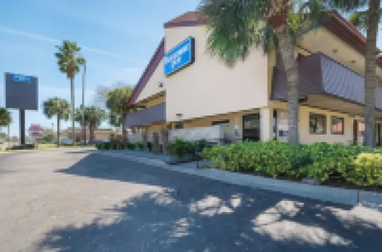 Bay Inn on Busch Các khách sạn ở Tampa