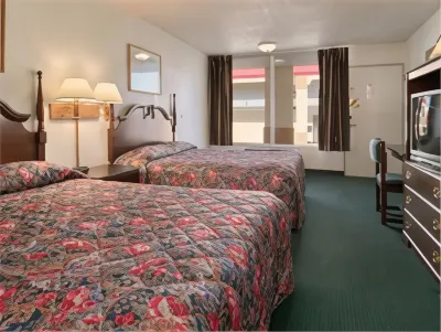 Super 8 by Wyndham Oklahoma Fairgrounds