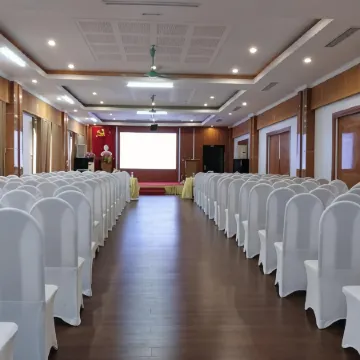 Crown Hotel Thai Nguyen Отели в г. Тхайнгуен