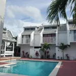 โรงแรม ดิ ไอส์แลนด์ การ์เดน โรงแรมใน