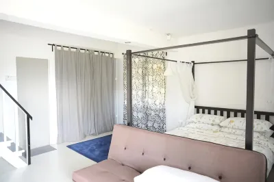 Tiny Boutique Habitat
