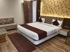 Hotel Tarun Palace, Bhopal
