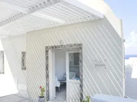 Aplai Dome Hotels near Ammoudi Bay