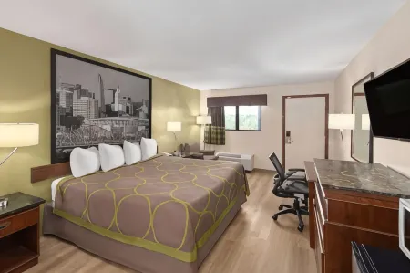 Super 8 by Wyndham Fort Mitchell Cincinnati Area Отели в г. Форт Митчелл