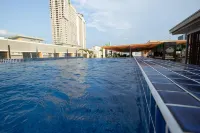 The Pad Co-living - piscine