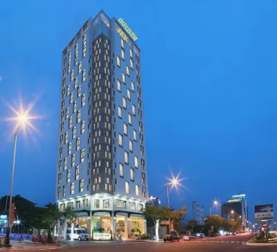Golden Sun Hotel Danang Hotel in zona My Khe Pagoda