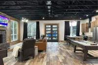 Cozy, Rustic Cabin w/ Pool Table, Foosball, & Fast WiFi, South of Norman