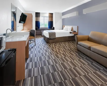 Microtel Inn & Suites by Wyndham BWI Airport Baltimore Hotels in Linthicum Heights