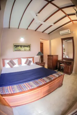 Funk Bunk Mount View Lodge Hotels in Ampitiya