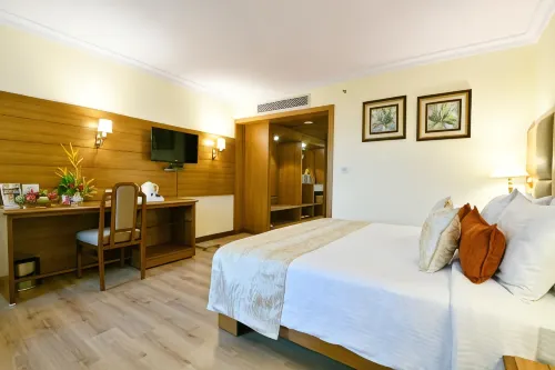 Peerless Hotel Kolkata - 4-Star