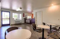 Motel 6 Menifee, CA