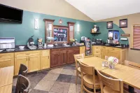 AmericInn by Wyndham Sheboygan Hotel di Sheboygan Falls