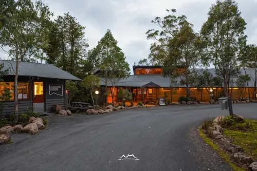 Discovery Resorts - Cradle Mountain Hotel di Cradle Mountain
