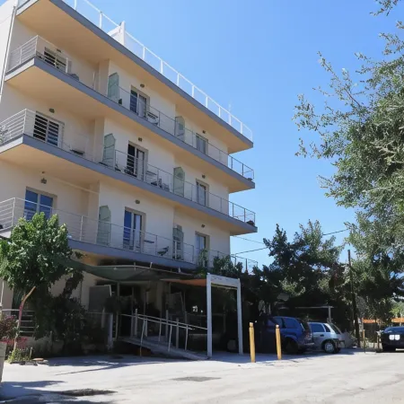Ikaros Hotel Elliniko