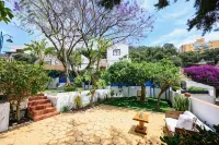 Blue Castle GuestHouse