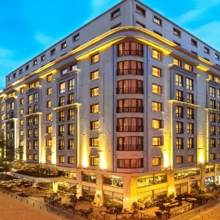 Arts Hotel Taksim
