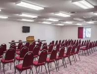Super 8 by Wyndham Manhattan KS - Haustierfreundliche