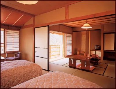Shimazaki Toson Yukari No Yado Nakadanaso Hotel in zona Komoro Jo Kaikoen