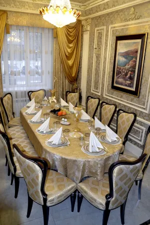 Профсоюзная Отели рядом с достопримечательностью «Нижегородский государственный технический университет им. Р.Е. Алексеева»