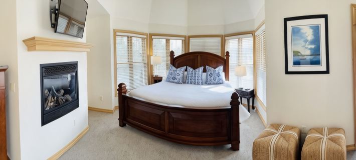 3 bed/3.5 bath Fish Creek Condo: walking distance to beach/parks, bars & dining Hotels in Gibraltar
