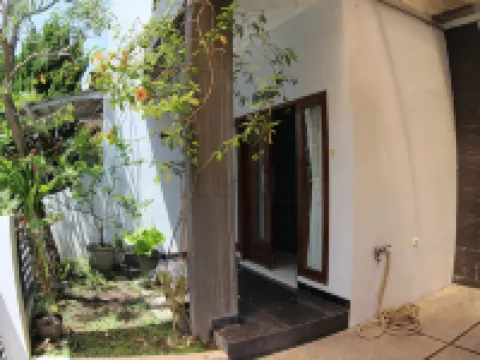 AW Home Stay - Yogyakarta Godean otelleri