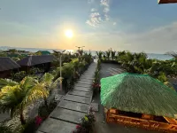 Mula De La Paz - Ocean View