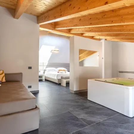 Mesbeglia Luxury Rooms