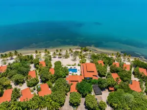Popular Hotels with Villas in Belize