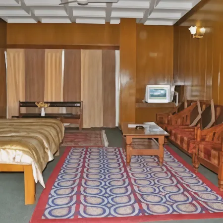 Hotel Shikhar & Restaurant