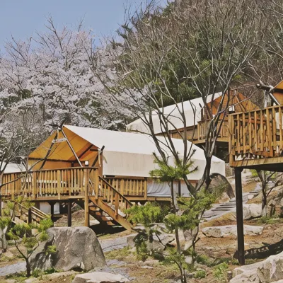 Jecheon Cheongpung World Nice Glamping Hotels near Jeongbangsa