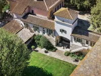 Hotel et Appartements Domaine des Clos - Teritoria Hotels in Beaucaire