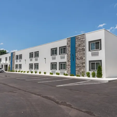 Hummingbird Hotel