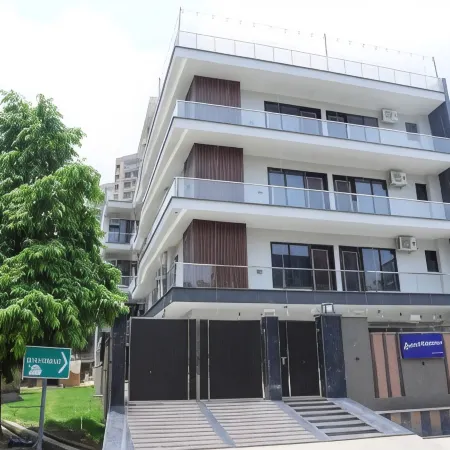 Radiant Blu Hotels Sec-70