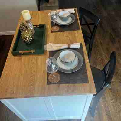 Cozy studio in adorable Nashville with WiFi, AC Dining/Meeting Rooms