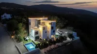 Yakamoz Designer B&B