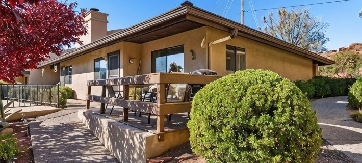 Sedona’s Canyon Mesa Country Club Townhome - Golfing, Tennis, Pickleball, Pool Hotels in Village of Oak Creek