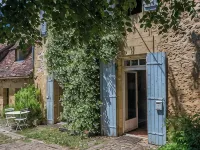 Les Hauts de Couze, old stones, natural surroundings Hotels in Lalinde