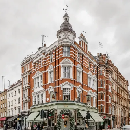 Kula London - Fitzrovia Newman St Отели рядом с достопримечательностью «Театр Критерион»