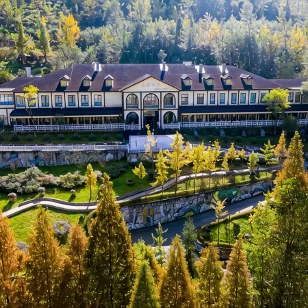 Pengzhou Luye Castle Hotel