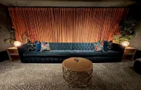 Highland Park + Dallas + SMU: Gorgeous home, pool & hot tub. BEST Location! - ジャグジー