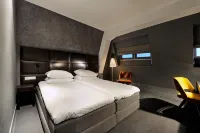 Amsterdam Forest Hotel