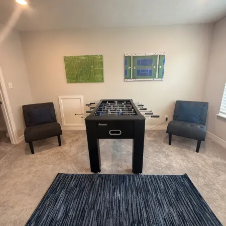 Rest & Rally Retreat – Your Game Day Getaway Just 5 Minutes from Grand Park!