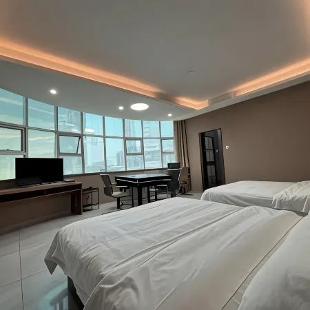Lingao Junhao Business Hotel