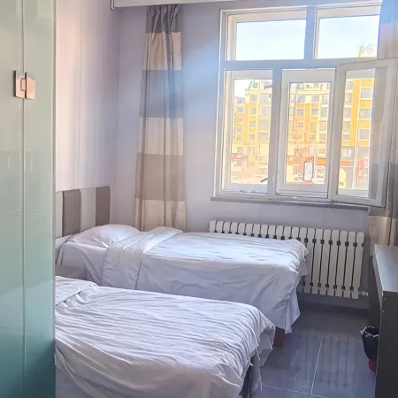 Yijia Hotel