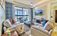 Family Friendly Loft near Yaya | Heated Pool + Gym - جديد