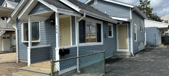 Newly Renovated-2 BR 1 BA House Hotels in Ocean County