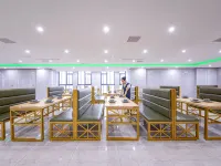 Vienna International Hotel Huangshi Yangxin Huaxia Lian Times Plaza Pedestrian Street Store）