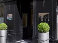 Le Senat Hotels near 6th arr.
