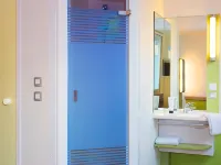 Ibis Budget Marseille Vitrolles Hôtels à : Vitrolles